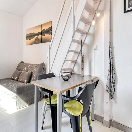 Apartamento Modern Studio In