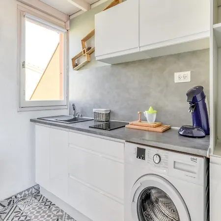 Modern Studio In Agde