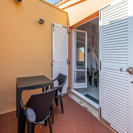 Modern Studio In